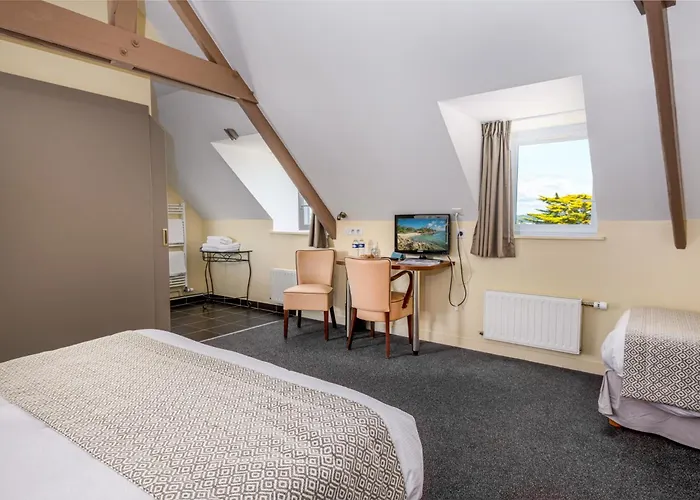 Logis Hotel Belle-Vue